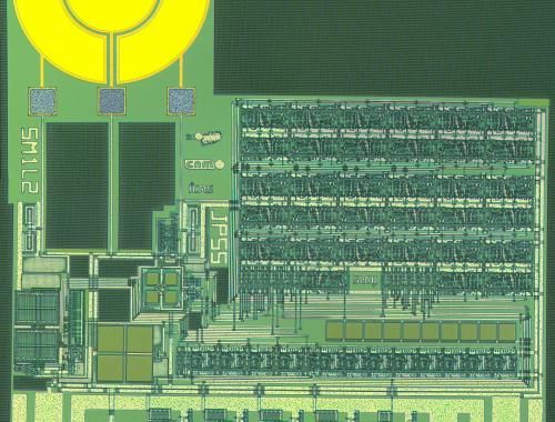 Plano de chip diseñado y fabricado en el IMB-CNM que contiene un sensor electroquímico inteligente para aplicaciones de salud y control de calidad (proyecto Europeo Pasteur CATRENE CT204) | CSIC