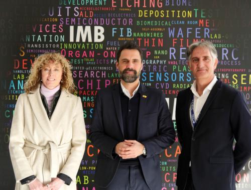 Rosa Sebastián, Roger Torrent i Lluís Fonseca a l'IMB-CNM