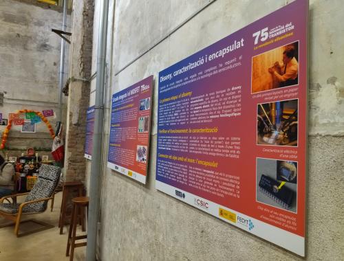 Exposició La revolució silenciosa a la Lleialtat Santsenca - cartells