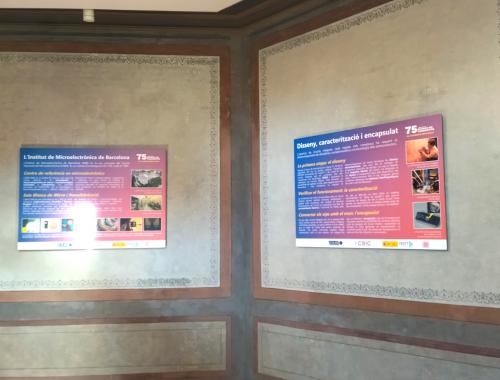 Dos panells informatius de l'exposició La revolució silenciosa a la RACAB