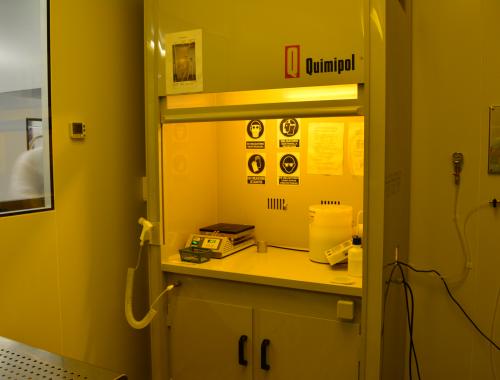 Campana de gases de la sección de Nanolitografía