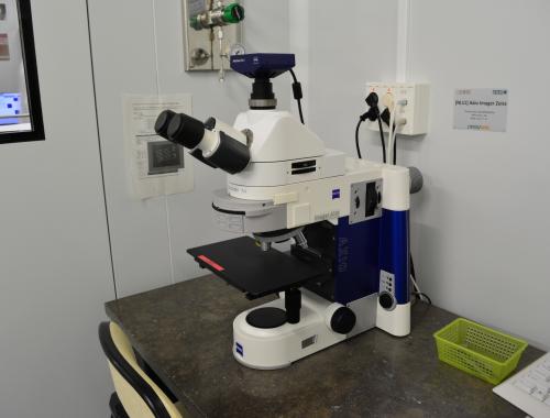 Microscopio del área de nanolitografia