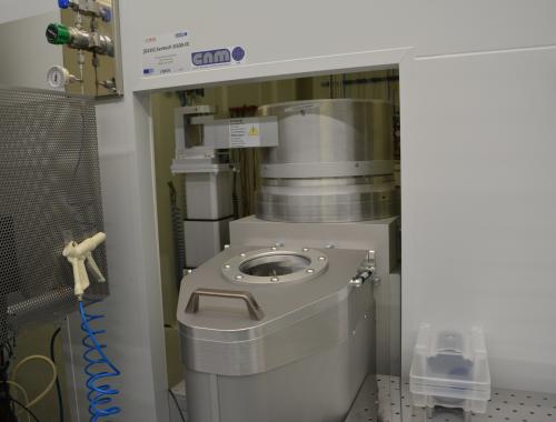 Imagen detalle del equipo Sentech SI500 FE de Grabado Seco