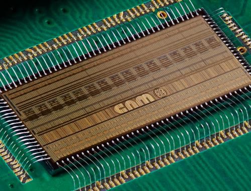 Chip del CNM con las conexiones completas