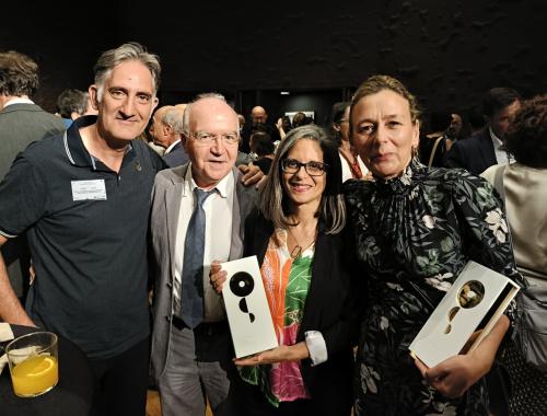 Luis Fonseca (izquierda) y Mar Álvarez (segunda por la derecha) junto al equipo directivo del INMA