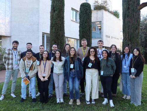 Foto de la organización del JPhD 2024 con Leo Salgado del IMB-CNM
