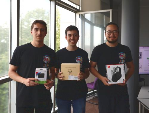Carlos Alvarez, Conrad Ferrer and Haowen Hu with the prizes for best Oral Presentations at the Young Researchers Day 2025