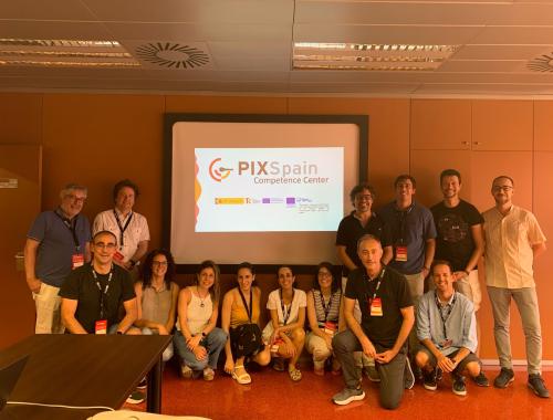 Group picture of the Photonics Chips Competence Center in Valencia