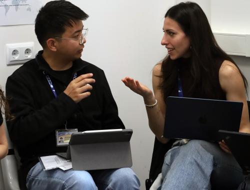 Zhenhua Su and Aida Visus at the PhD Workshop on Scientific Writing at IMB-CNM