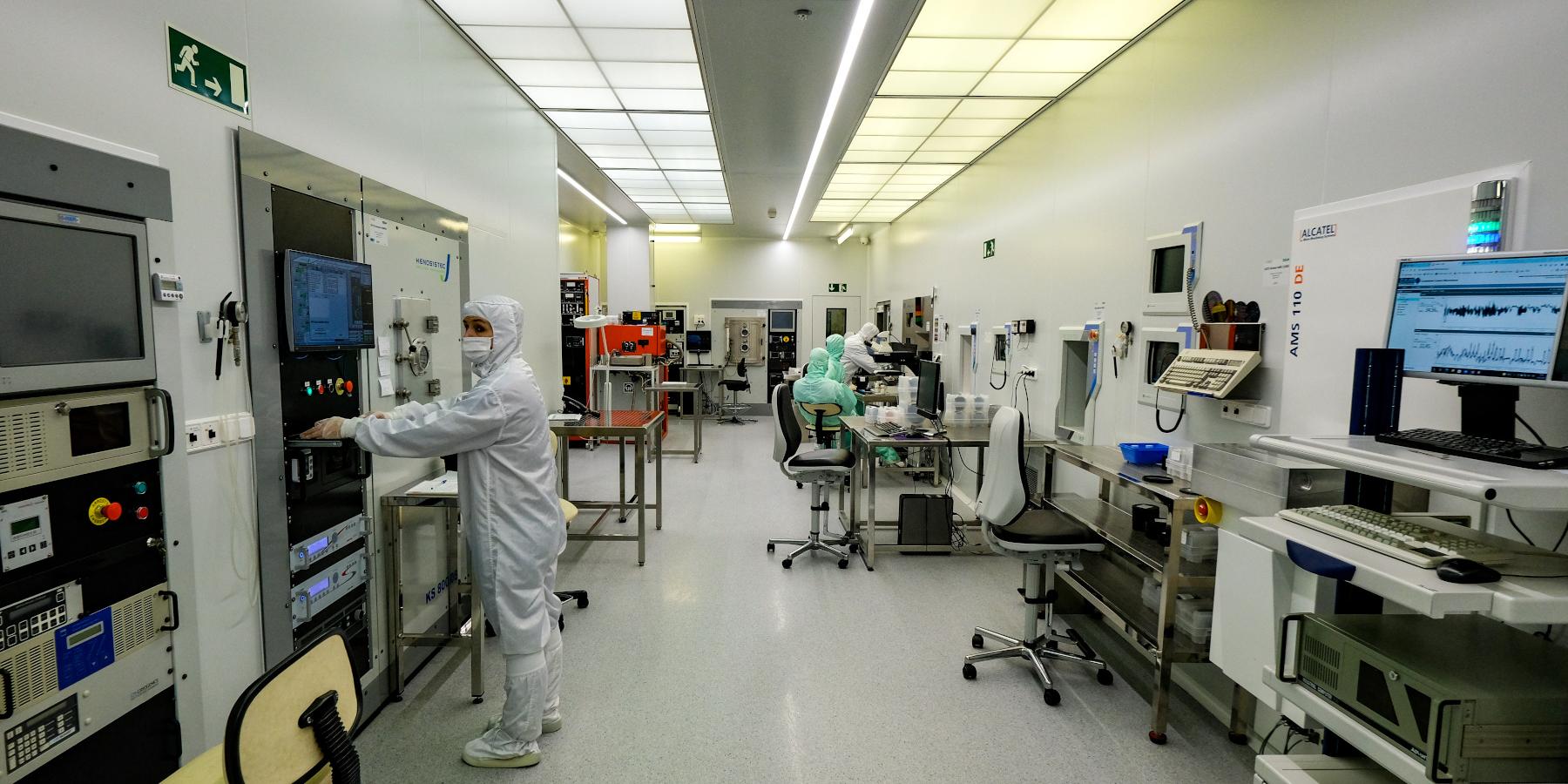 Sala Blanca, área RIE Sputtering