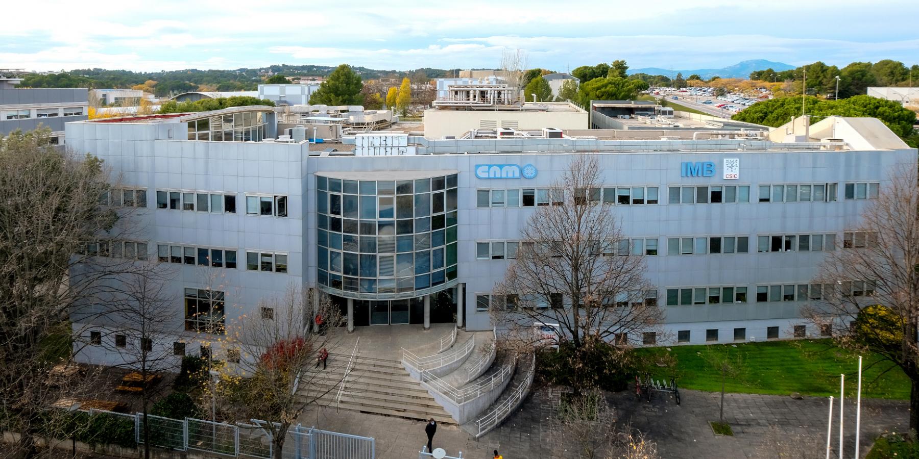 Façana de l'institut des de dalt