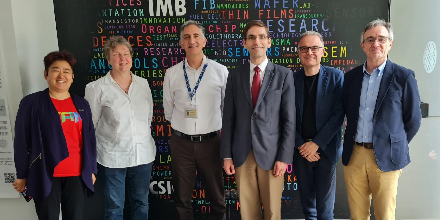 From left to right: Haixia Zhang, Sabeth Verpoorte, Luis Fonseca (director), Tomás Palacios, Christian Bergaud and Sabino Azcárate at IMB-CNM