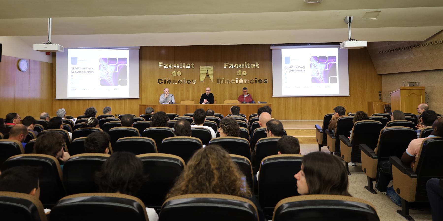 Quantum Days at UAB - Audience at the Hall of the Science Faculty