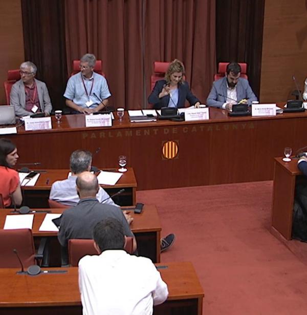 Taula de presentacions i diputats al Parlament de Catalunya per parlar de FabCat